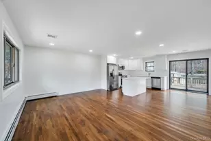 350 Brookhaven Ave, Riverhead, NY 11901 - Photo 3