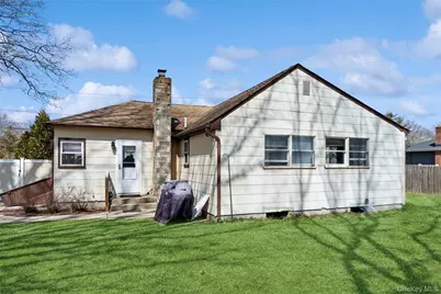 42 Pinetop Drive, Shirley, NY 11967 - Photo 17