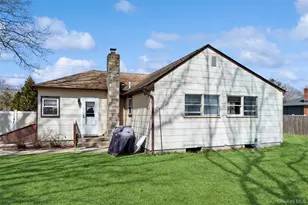 42 Pinetop Dr, Shirley, NY 11967 - Photo 17