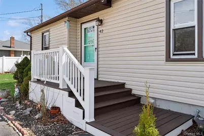 42 Pinetop Drive, Shirley, NY 11967 - Photo 3