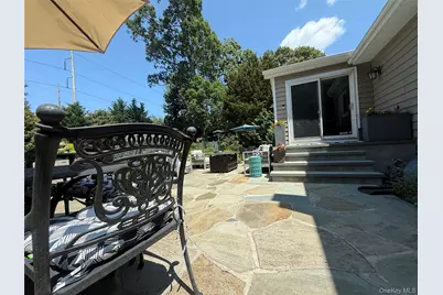 14 Townsend Place, Syosset, NY 11791 - Photo 35