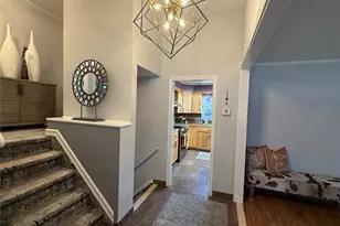 14 Townsend Pl, Syosset, NY 11791 - Photo 3