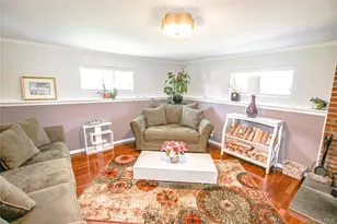 14 Townsend Pl, Syosset, NY 11791 - Photo 19