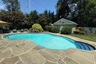 14 Townsend Pl, Syosset, NY 11791 - Photo 29