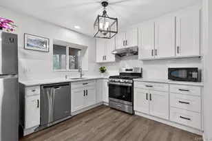 9 Oxford Court, Wheatley Heights, NY 11798 - Photo 45