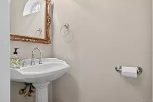 9 Oxford Court, Wheatley Heights, NY 11798 - Photo 19