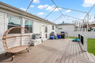 18 Cambridge Dr, Babylon, NY 11702 - Photo 15