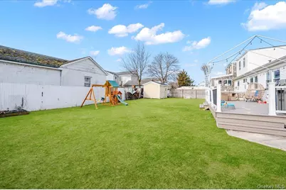 18 Cambridge Drive, Babylon, NY 11702 - Photo 19