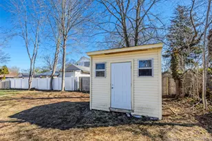 19 Milburn Rd, Sound Beach, NY 11789 - Photo 43