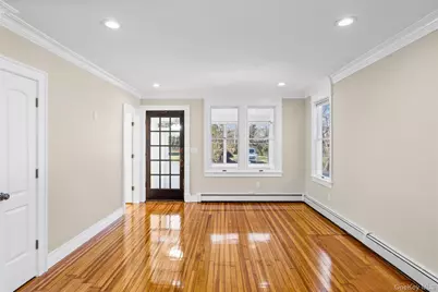 19 Milburn Road, Sound Beach, NY 11789 - Photo 9