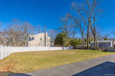 19 Milburn Road, Sound Beach, NY 11789 - Photo 35