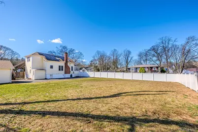 19 Milburn Road, Sound Beach, NY 11789 - Photo 37