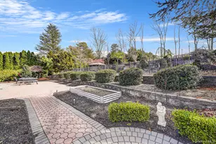 8 Kimberly Ct, Manorville, NY 11949 - Photo 41