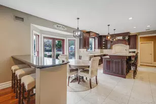 8 Kimberly Ct, Manorville, NY 11949 - Photo 11