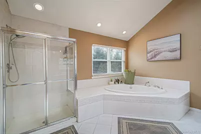 8 Kimberly Court, Manorville, NY 11949 - Photo 23