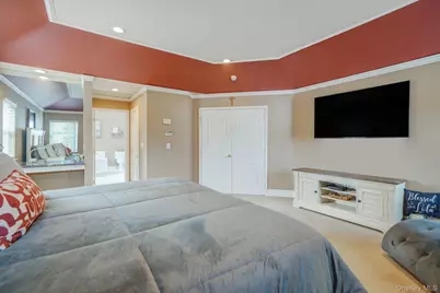 8 Kimberly Court, Manorville, NY 11949 - Photo 25