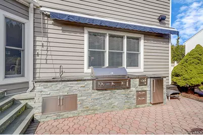 8 Kimberly Court, Manorville, NY 11949 - Photo 37