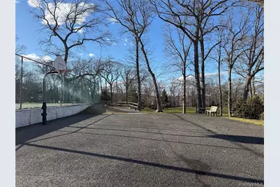 199 Skyline Drive, Coram, NY 11727 - Photo 27