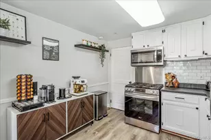 199 Skyline Dr, Coram, NY 11727 - Photo 5