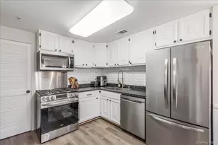 199 Skyline Dr, Coram, NY 11727 - Photo 7