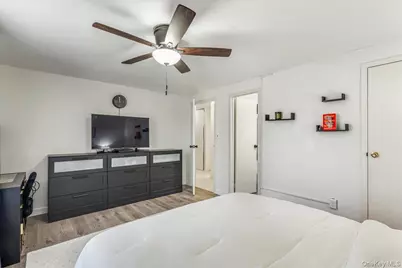 199 Skyline Drive, Coram, NY 11727 - Photo 13