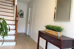 2024 Strang Ave, Bronx, NY 10466 - Photo 7