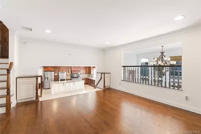 2904 Riverside Drive, Wantagh, NY 11793 - Photo 11