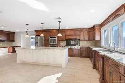 2904 Riverside Drive, Wantagh, NY 11793 - Photo 7