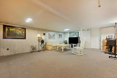 3937 Kingsberry Road, Seaford, NY 11783 - Photo 27