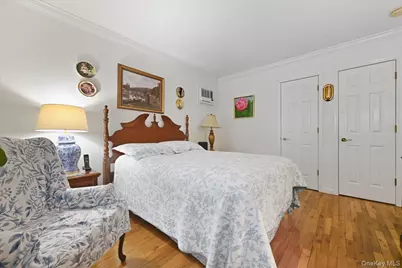 3937 Kingsberry Road, Seaford, NY 11783 - Photo 23