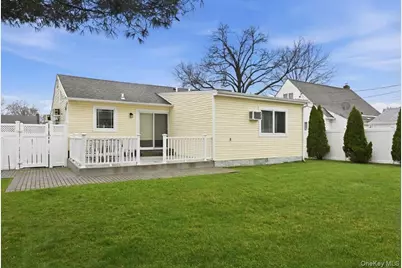 3937 Kingsberry Road, Seaford, NY 11783 - Photo 35