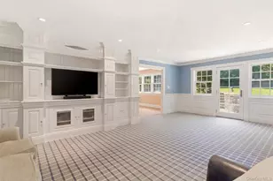 2 Shore Dr, Manhasset, NY 11030 - Photo 13