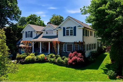 2 Shore Drive, Manhasset, NY 11030 - Photo 3