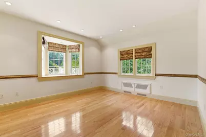 2 Shore Drive, Manhasset, NY 11030 - Photo 25
