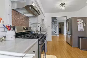 11 Dennard Rd, Hauppauge, NY 11788 - Photo 5