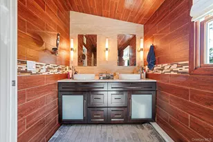 183 Old Country Rd, Speonk, NY 11972 - Photo 15