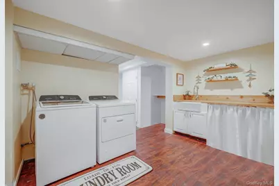 183 Old Country Road, Speonk, NY 11972 - Photo 37