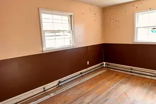 179 Roosevelt Rd, Hyde Park, NY 12538 - Photo 7