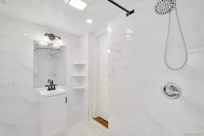 75 Oakland Avenue, Tuckahoe, NY 10707 - Photo 11