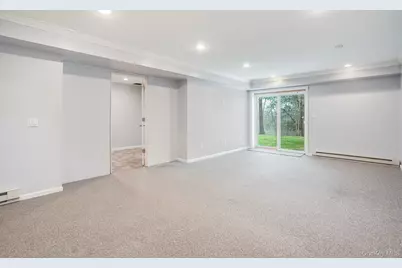 4 Meadow Way, Hopewell Junction, NY 12533 - Photo 21