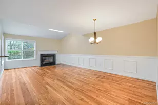 4 Meadow Way, Hopewell Junction, NY 12533 - Photo 5