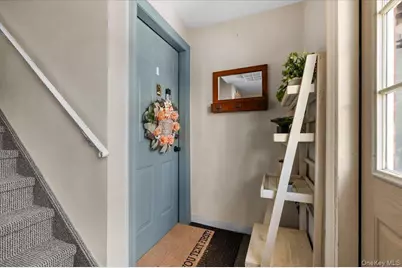 11 Edmunton Dr #E5, North Babylon, NY 11703 - Photo 3