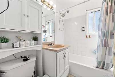 11 Edmunton Dr #E5, North Babylon, NY 11703 - Photo 11