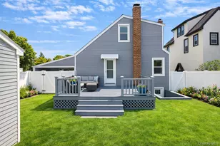 268 Spruce St, West Hempstead, NY 11552 - Photo 13