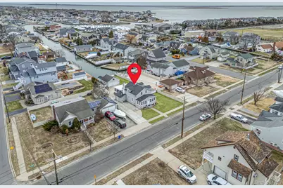 244 S Bayview Avenue, Amityville, NY 11701 - Photo 39