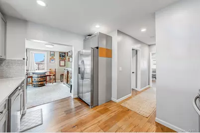 244 S Bayview Avenue, Amityville, NY 11701 - Photo 11