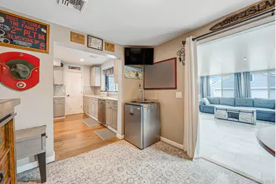 244 S Bayview Avenue, Amityville, NY 11701 - Photo 13