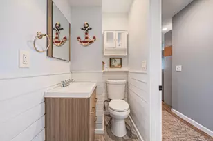 244 S Bayview Ave, Amityville, NY 11701 - Photo 19