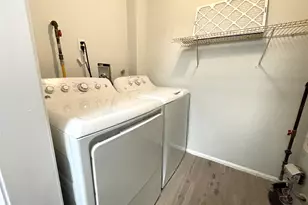 760 E Crooked Hill Rd, Pearl River, NY 10965 - Photo 11