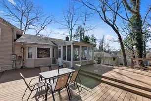 10 Sycamore Rd, Glen Cove, NY 11542 - Photo 19